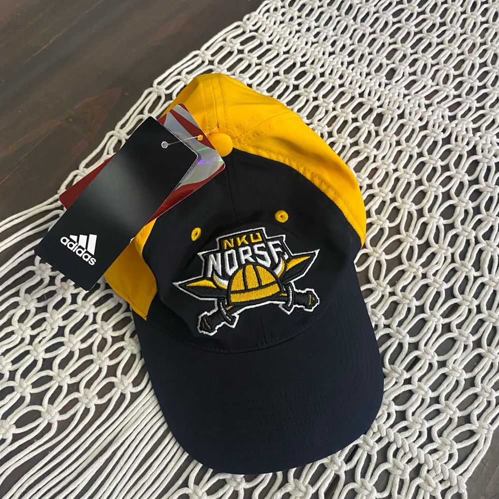 NWT Adidas Northern Kentucky University Norse fitted hat